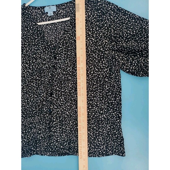 Womens XL Lightweight Top Short Sleeve V-Neck Flowy  Button Front Teacher  CeCe - Picture 14 of 16